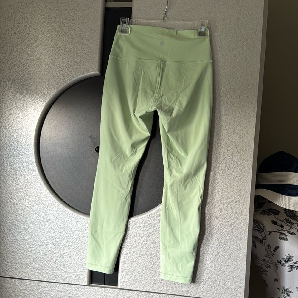Lululemon Athletica Mints Green Leggings High-Waisted Stretch - Picture 3 of 7